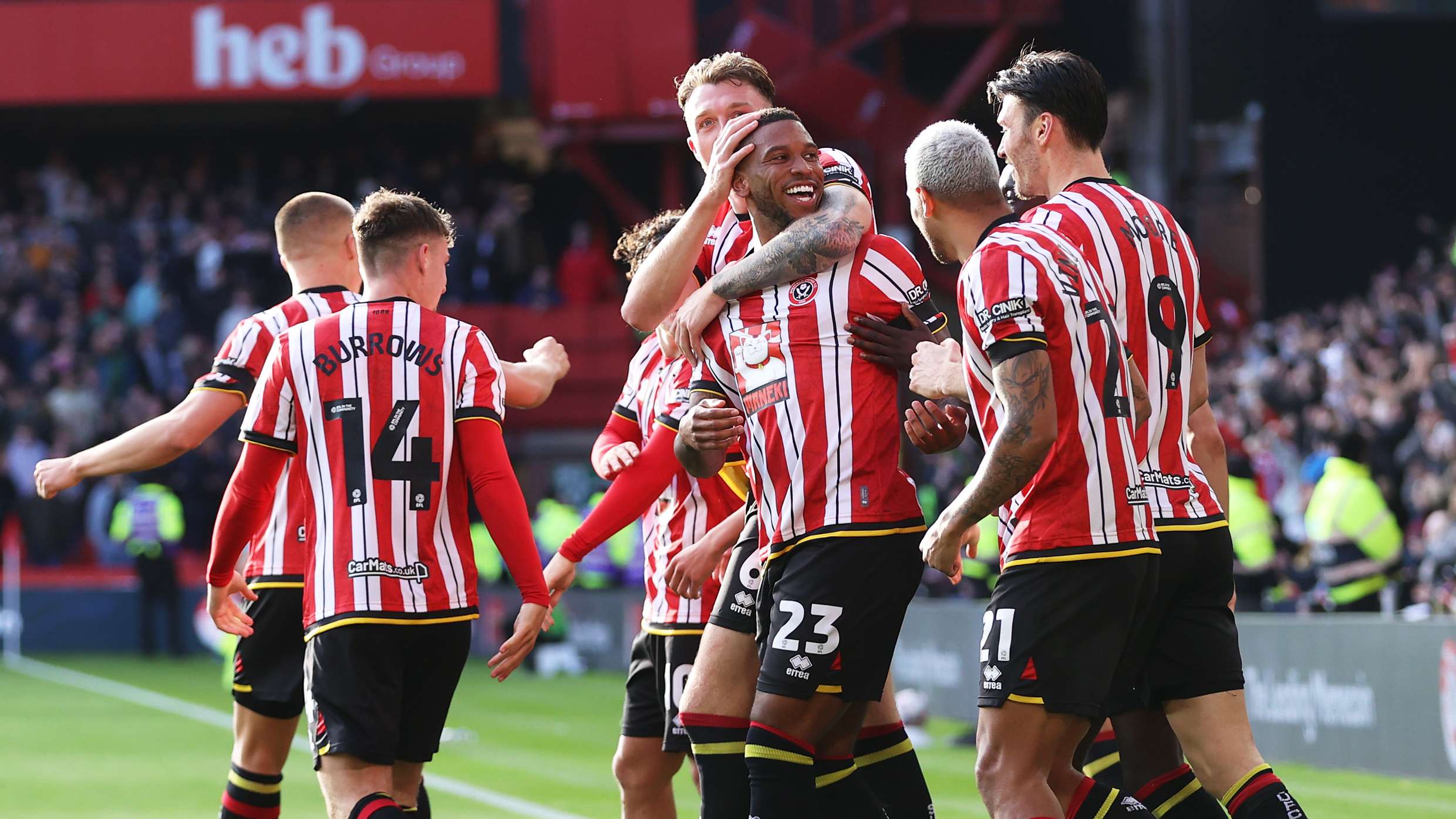 大巴黎官宣拉莫斯加盟 先租後買總價最高達1億歐！.