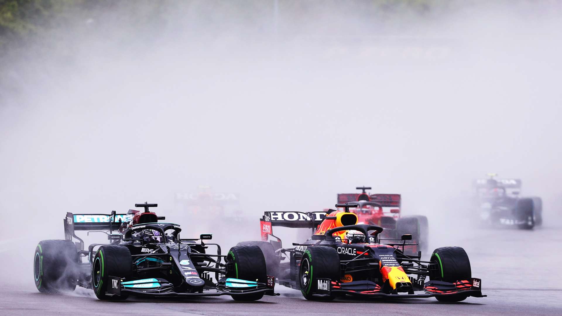 輪奠定了堅 輪奠定了堅